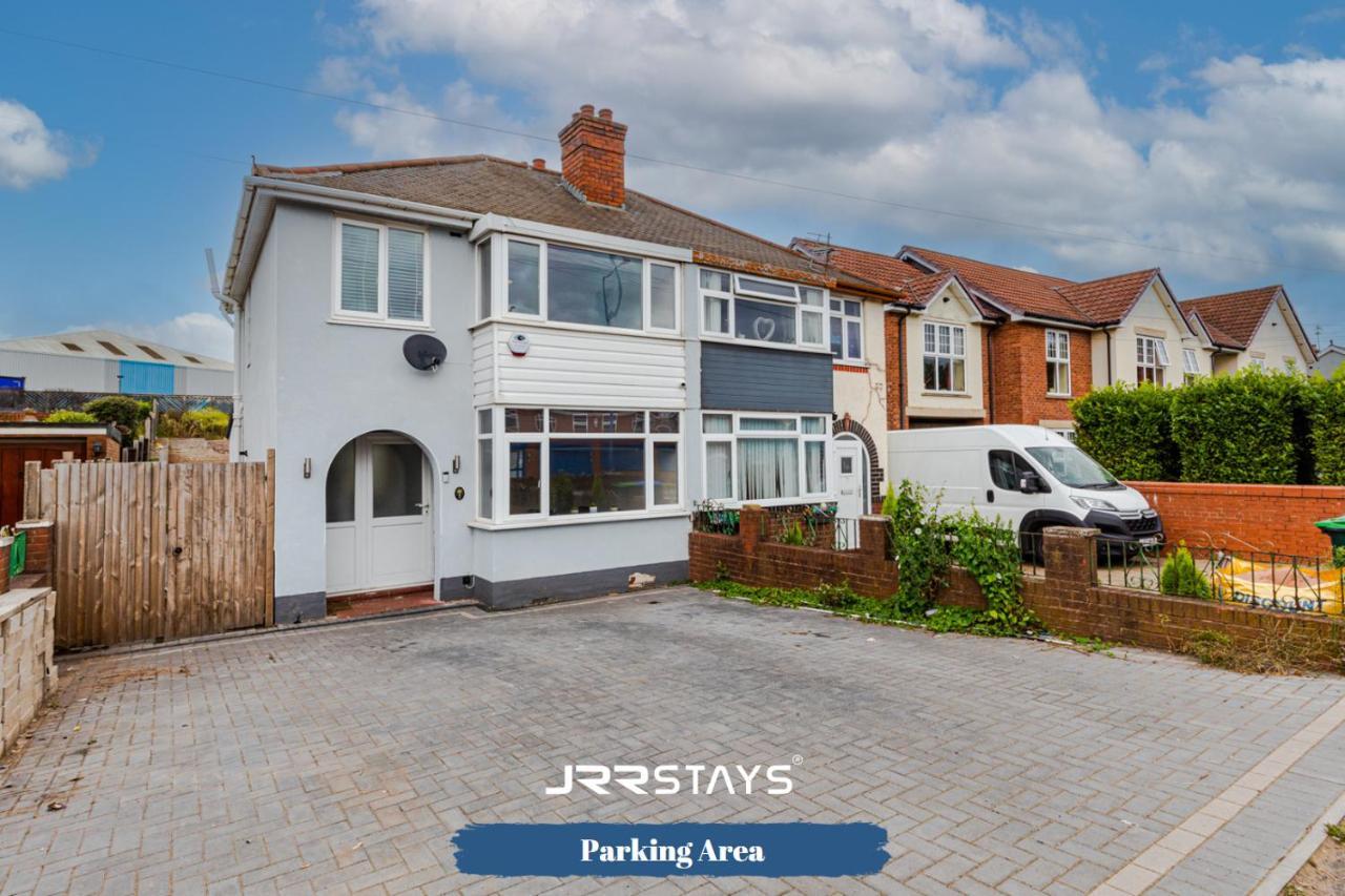 Coseley Tipton 3 Bedroom House Garden Sleeps 7 - Jrr Stays מראה חיצוני תמונה
