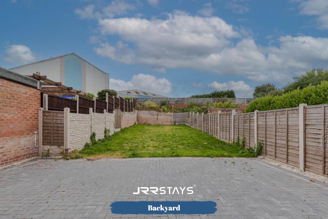 Coseley Tipton 3 Bedroom House Garden Sleeps 7 - Jrr Stays מראה חיצוני תמונה