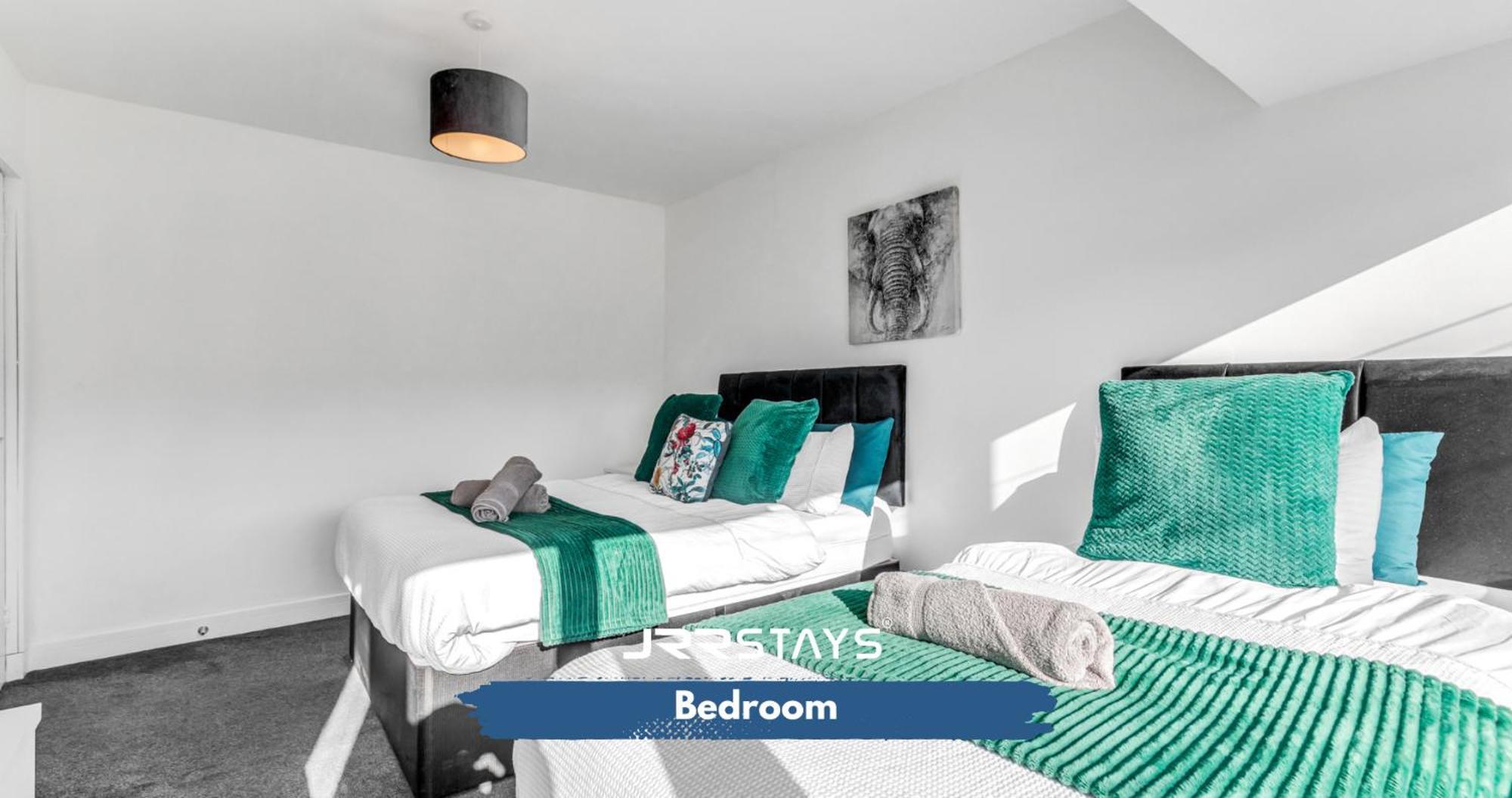 Coseley Tipton 3 Bedroom House Garden Sleeps 7 - Jrr Stays מראה חיצוני תמונה